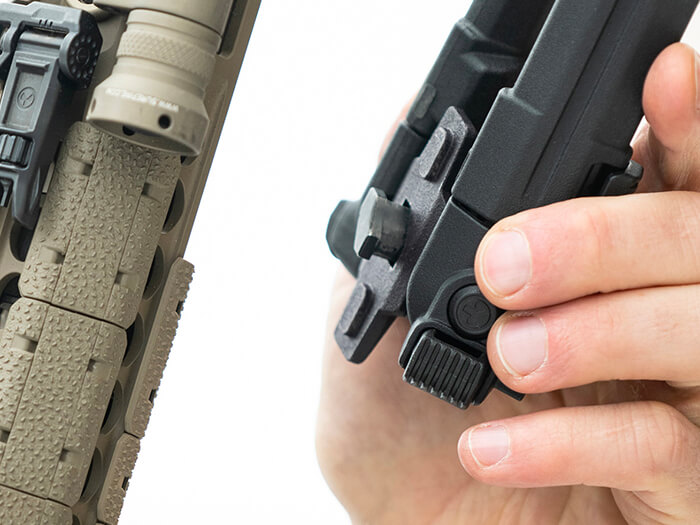 mag1511-feature_magpul_moe_qd_bipod_m-lok_01